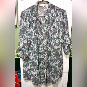 👻♻️DONATING 8/16♻️Vanity paisley button down tie front blouse